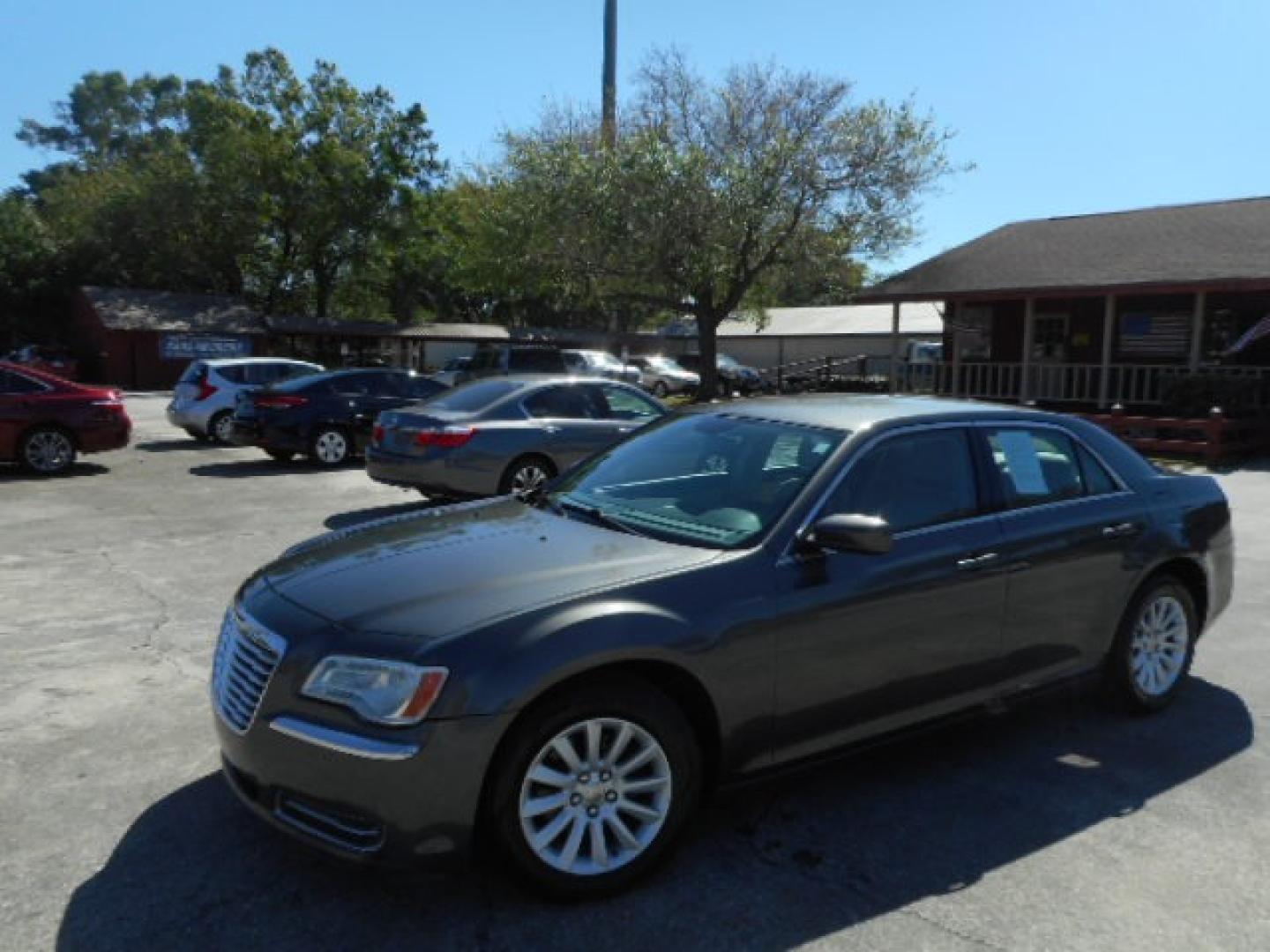 2013 GRAY CHRYSLER 300 TOURING (2C3CCAAG5DH) , located at 10405 Abercorn Street, Savannah, GA, 31419, (912) 921-8965, 31.988262, -81.131760 - Photo#1